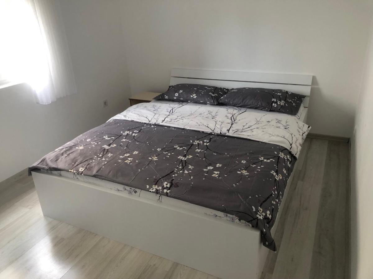 Plis Apartments 'Prishtina' Pristina Extérieur photo